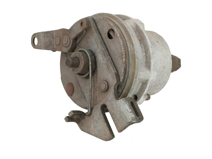 2e hands naaf Puch Maxi / X30 / X50 / 2-speed Grimeca stervelg leleu achterwiel met remankerplaat 2